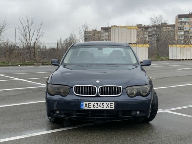 Синій БМВ 7 Серія, об'ємом двигуна 3.6 л та пробігом 400 тис. км за 5500 $, фото 1 на Automoto.ua