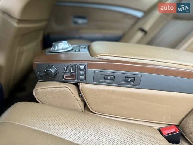 Синий БМВ 7 Серия, объемом двигателя 4.4 л и пробегом 441 тыс. км за 3999 $, фото 30 на Automoto.ua