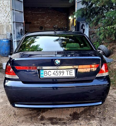 Синий БМВ 7 Серия, объемом двигателя 3 л и пробегом 500 тыс. км за 6899 $, фото 3 на Automoto.ua