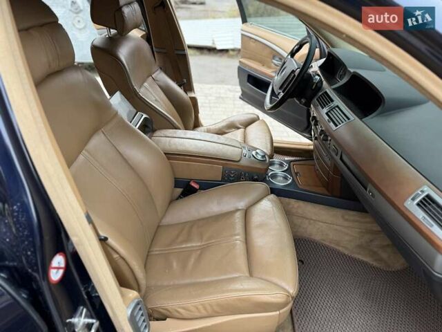 Синий БМВ 7 Серия, объемом двигателя 4.4 л и пробегом 441 тыс. км за 3999 $, фото 14 на Automoto.ua