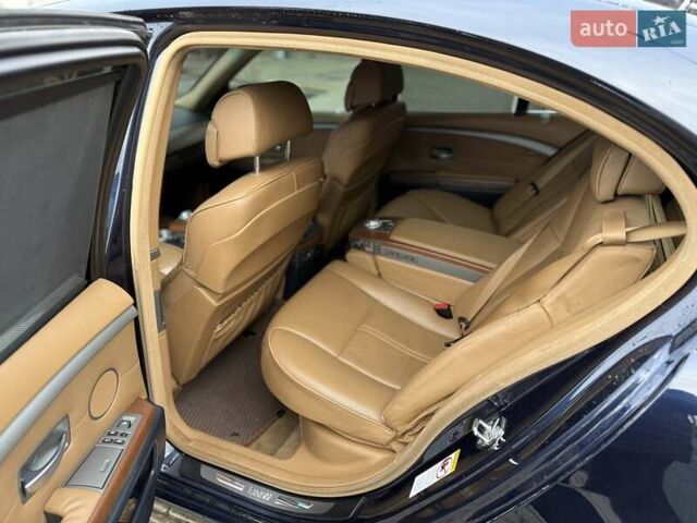 Синий БМВ 7 Серия, объемом двигателя 4.4 л и пробегом 441 тыс. км за 3999 $, фото 21 на Automoto.ua