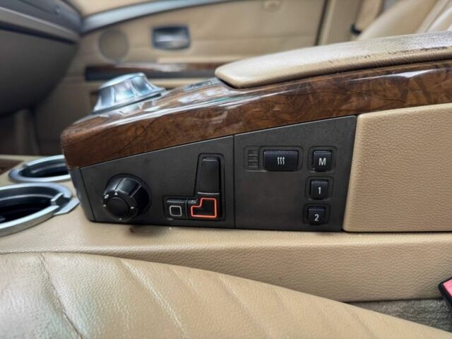 Синій БМВ 7 Серія, об'ємом двигуна 3.6 л та пробігом 250 тис. км за 4200 $, фото 9 на Automoto.ua