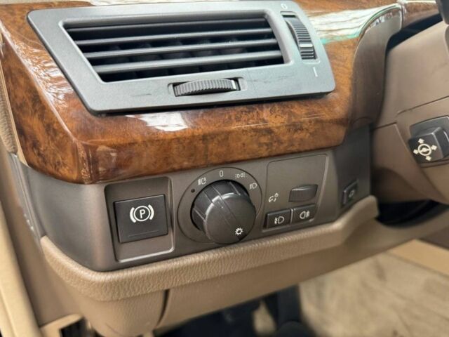 Синій БМВ 7 Серія, об'ємом двигуна 3.6 л та пробігом 250 тис. км за 4200 $, фото 7 на Automoto.ua