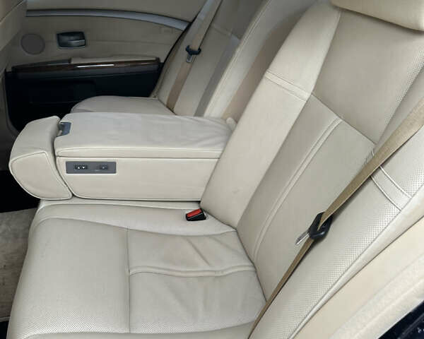 Синій БМВ 7 Серія, об'ємом двигуна 2.99 л та пробігом 313 тис. км за 9300 $, фото 15 на Automoto.ua
