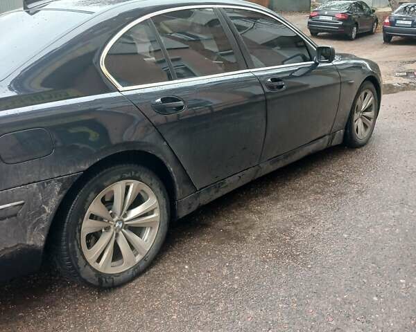 Синий БМВ 7 Серия, объемом двигателя 4 л и пробегом 306 тыс. км за 12000 $, фото 8 на Automoto.ua