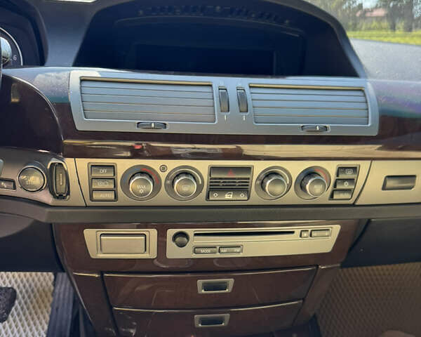 Синий БМВ 7 Серия, объемом двигателя 3.98 л и пробегом 270 тыс. км за 7500 $, фото 15 на Automoto.ua