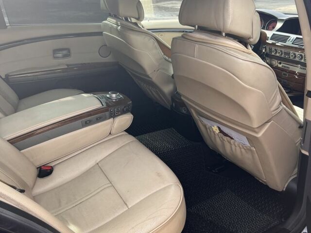 Синий БМВ 7 Серия, объемом двигателя 0 л и пробегом 200 тыс. км за 7999 $, фото 10 на Automoto.ua