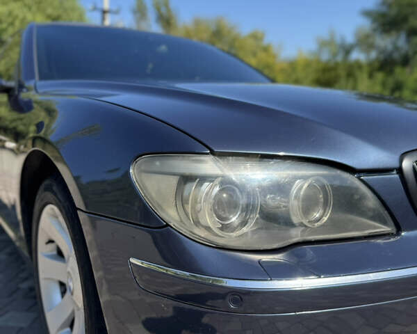 Синий БМВ 7 Серия, объемом двигателя 3.98 л и пробегом 270 тыс. км за 7500 $, фото 3 на Automoto.ua