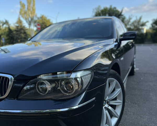 Синий БМВ 7 Серия, объемом двигателя 4.4 л и пробегом 280 тыс. км за 11111 $, фото 2 на Automoto.ua