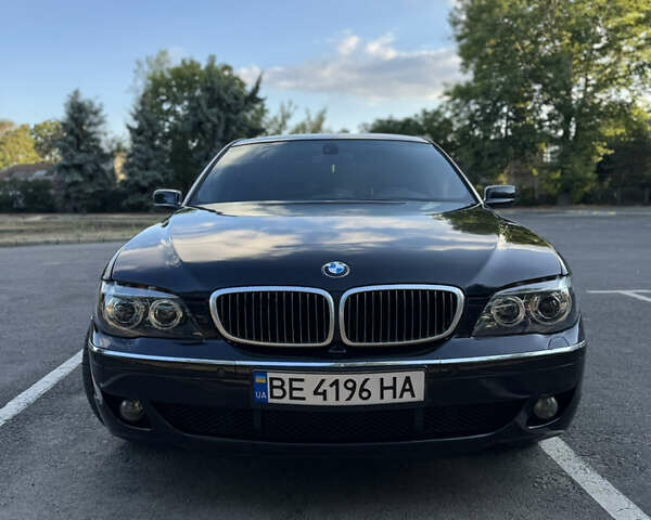 Синий БМВ 7 Серия, объемом двигателя 4.4 л и пробегом 280 тыс. км за 11111 $, фото 1 на Automoto.ua