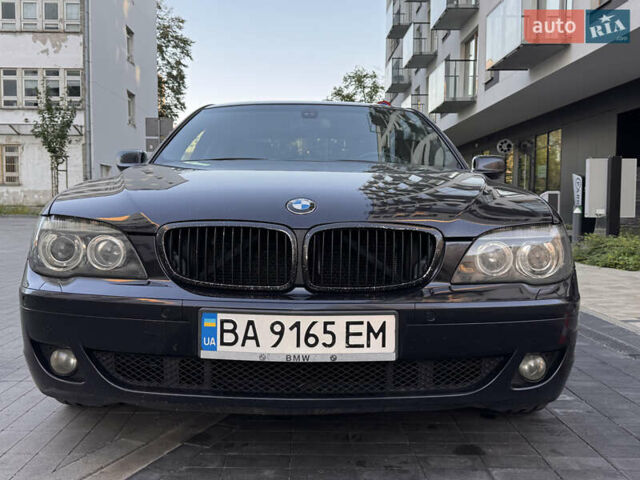 Синий БМВ 7 Серия, объемом двигателя 4.8 л и пробегом 258 тыс. км за 8900 $, фото 2 на Automoto.ua