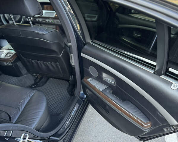 Синий БМВ 7 Серия, объемом двигателя 4.4 л и пробегом 280 тыс. км за 11111 $, фото 15 на Automoto.ua