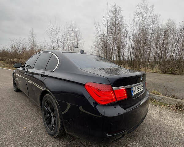 Синій БМВ 7 Серія, об'ємом двигуна 3 л та пробігом 288 тис. км за 13000 $, фото 4 на Automoto.ua