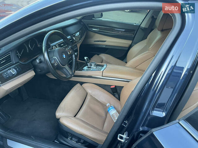 Синій БМВ 7 Серія, об'ємом двигуна 2.99 л та пробігом 277 тис. км за 18000 $, фото 8 на Automoto.ua