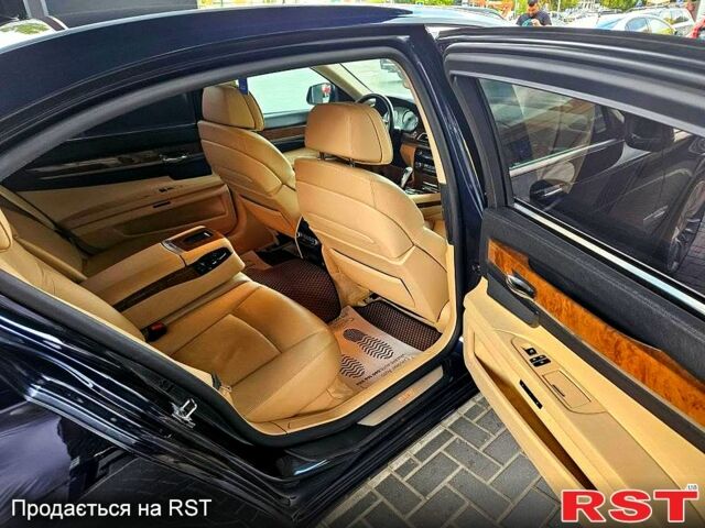 Синий БМВ 7 Серия, объемом двигателя 3 л и пробегом 0 тыс. км за 20000 $, фото 3 на Automoto.ua