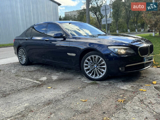 Синий БМВ 7 Серия, объемом двигателя 4.39 л и пробегом 266 тыс. км за 17700 $, фото 6 на Automoto.ua