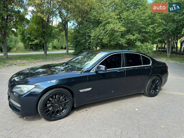 Синий БМВ 7 Серия, объемом двигателя 3 л и пробегом 197 тыс. км за 12500 $, фото 2 на Automoto.ua