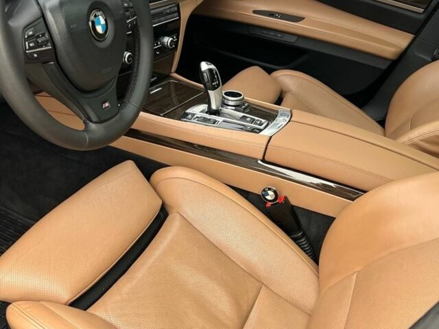 Синій БМВ 7 Серія, об'ємом двигуна 3 л та пробігом 168 тис. км за 14999 $, фото 5 на Automoto.ua