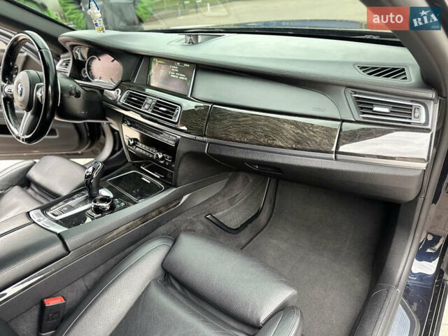БМВ 7 Серия 2012 в Ивано-Франковске на Automoto.ua Синий БМВ 7 Серия, объемом двигателя 4.39 л и пробегом 143 тыс. км за 15250 $, фото 17 на Automoto.ua