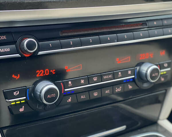 Синій БМВ 7 Серія, об'ємом двигуна 3 л та пробігом 250 тис. км за 13500 $, фото 18 на Automoto.ua