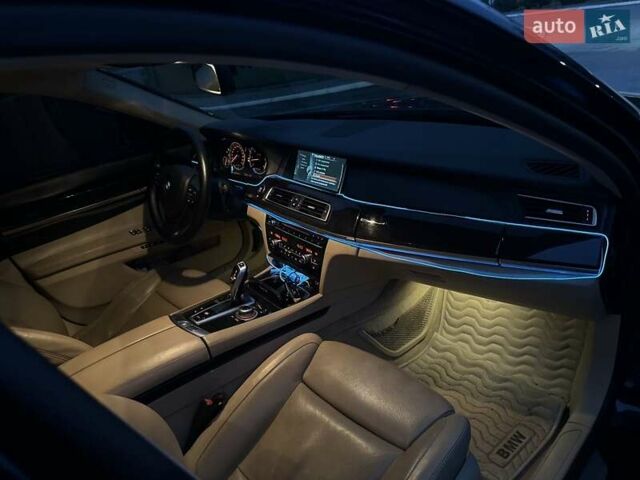Синий БМВ 7 Серия, объемом двигателя 3 л и пробегом 309 тыс. км за 17000 $, фото 21 на Automoto.ua