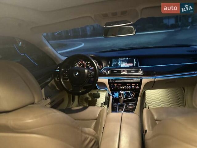 Синий БМВ 7 Серия, объемом двигателя 3 л и пробегом 309 тыс. км за 17000 $, фото 18 на Automoto.ua