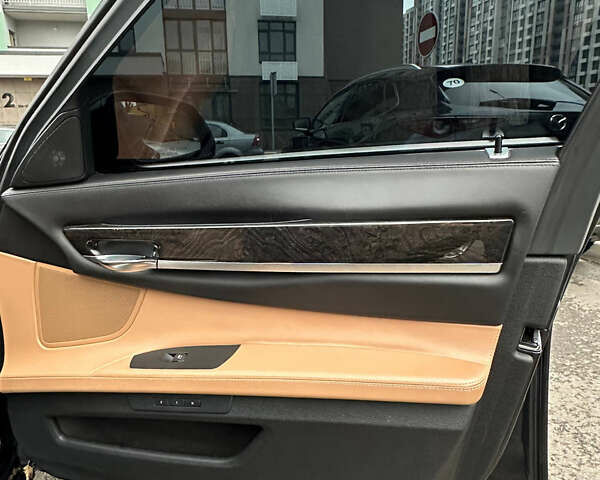 Синий БМВ 7 Серия, объемом двигателя 4.39 л и пробегом 153 тыс. км за 17900 $, фото 65 на Automoto.ua