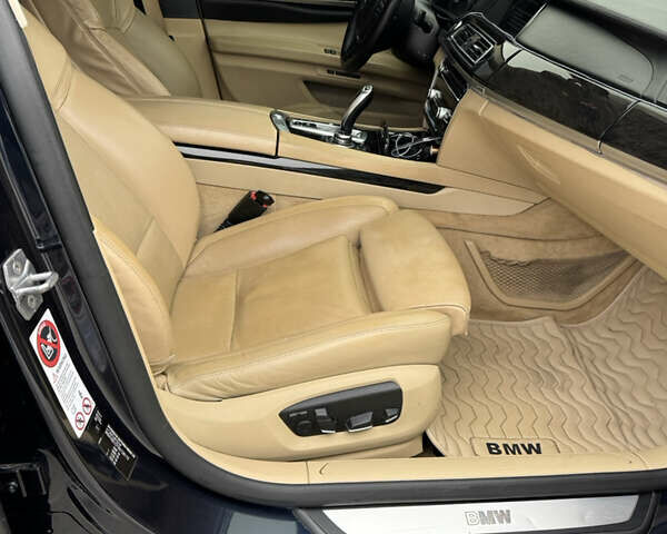 Синий БМВ 7 Серия, объемом двигателя 3 л и пробегом 299 тыс. км за 17900 $, фото 29 на Automoto.ua