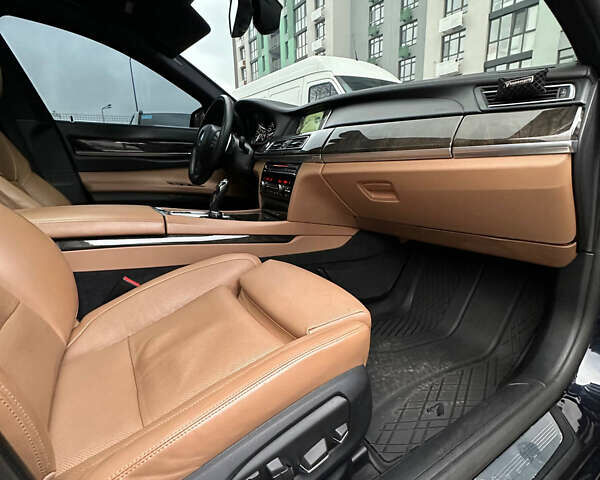 Синий БМВ 7 Серия, объемом двигателя 4.39 л и пробегом 153 тыс. км за 16800 $, фото 97 на Automoto.ua