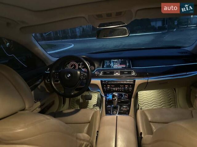 Синий БМВ 7 Серия, объемом двигателя 3 л и пробегом 309 тыс. км за 17000 $, фото 19 на Automoto.ua