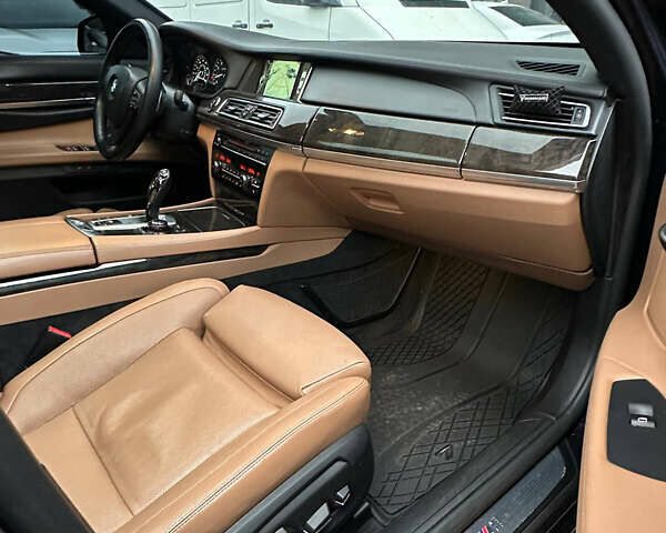 Синий БМВ 7 Серия, объемом двигателя 4.39 л и пробегом 153 тыс. км за 16800 $, фото 34 на Automoto.ua