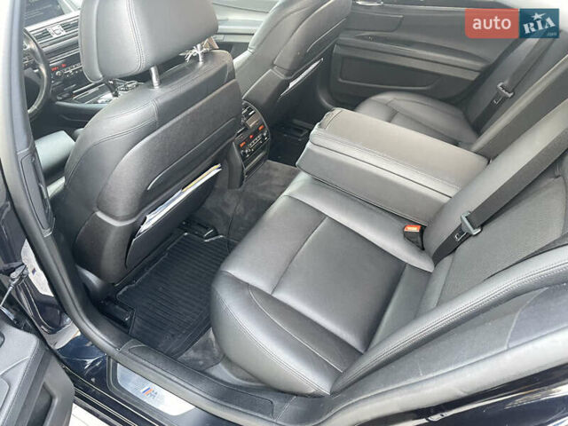 Синий БМВ 7 Серия, объемом двигателя 2.98 л и пробегом 190 тыс. км за 17800 $, фото 16 на Automoto.ua