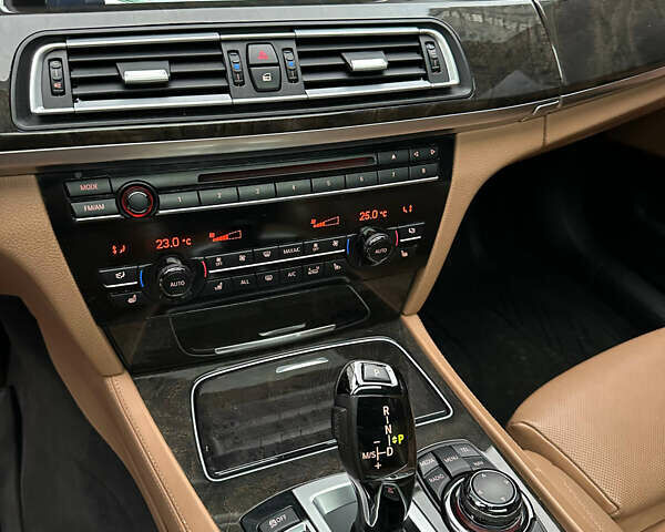 Синий БМВ 7 Серия, объемом двигателя 4.39 л и пробегом 153 тыс. км за 16800 $, фото 73 на Automoto.ua