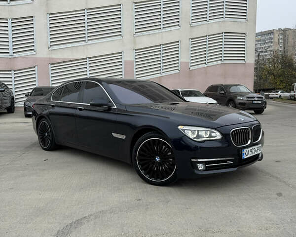 Синий БМВ 7 Серия, объемом двигателя 3 л и пробегом 299 тыс. км за 17900 $, фото 1 на Automoto.ua