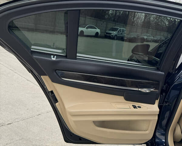 Синий БМВ 7 Серия, объемом двигателя 3 л и пробегом 299 тыс. км за 17900 $, фото 21 на Automoto.ua