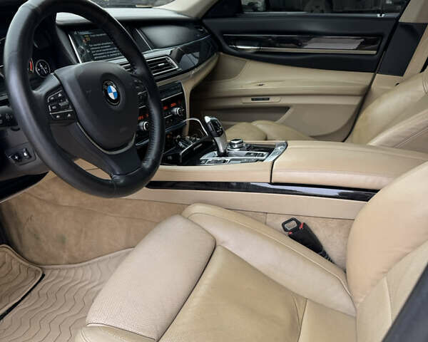 Синий БМВ 7 Серия, объемом двигателя 3 л и пробегом 299 тыс. км за 17900 $, фото 20 на Automoto.ua