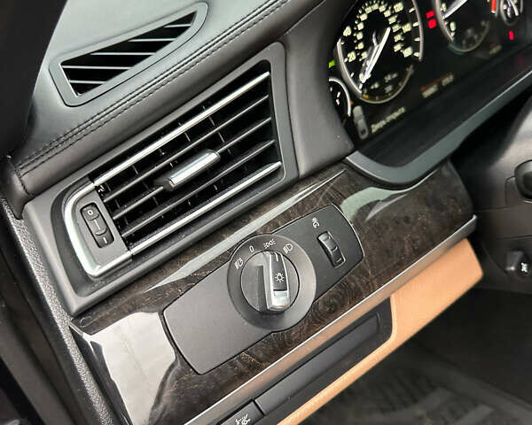 Синий БМВ 7 Серия, объемом двигателя 4.39 л и пробегом 153 тыс. км за 17900 $, фото 27 на Automoto.ua