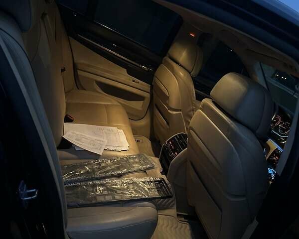 Синий БМВ 7 Серия, объемом двигателя 3 л и пробегом 309 тыс. км за 17000 $, фото 24 на Automoto.ua