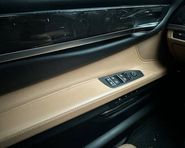 Синий БМВ 7 Серия, объемом двигателя 4.39 л и пробегом 153 тыс. км за 16800 $, фото 64 на Automoto.ua