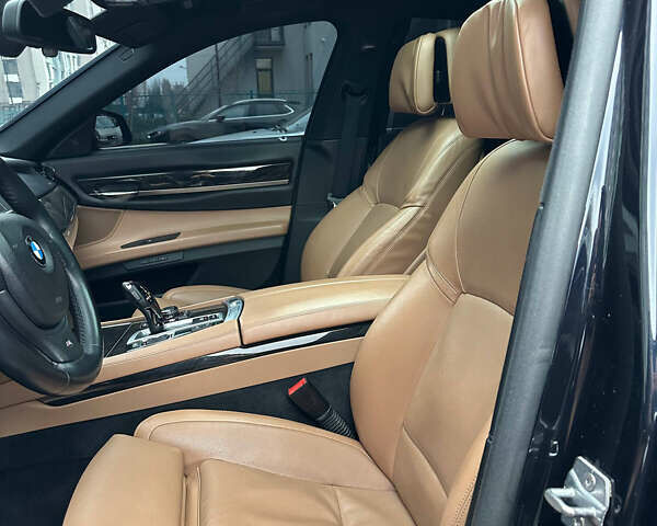 Синий БМВ 7 Серия, объемом двигателя 4.39 л и пробегом 153 тыс. км за 16800 $, фото 9 на Automoto.ua