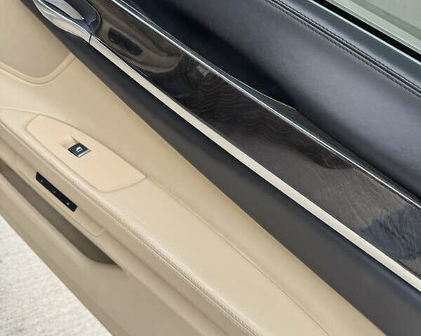 Синий БМВ 7 Серия, объемом двигателя 3 л и пробегом 299 тыс. км за 17900 $, фото 28 на Automoto.ua