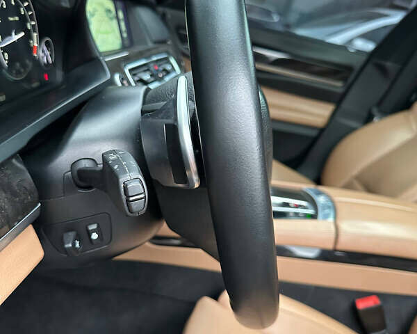 Синий БМВ 7 Серия, объемом двигателя 4.39 л и пробегом 153 тыс. км за 16800 $, фото 54 на Automoto.ua