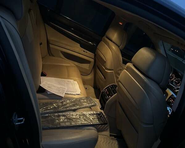 Синий БМВ 7 Серия, объемом двигателя 3 л и пробегом 309 тыс. км за 17000 $, фото 23 на Automoto.ua