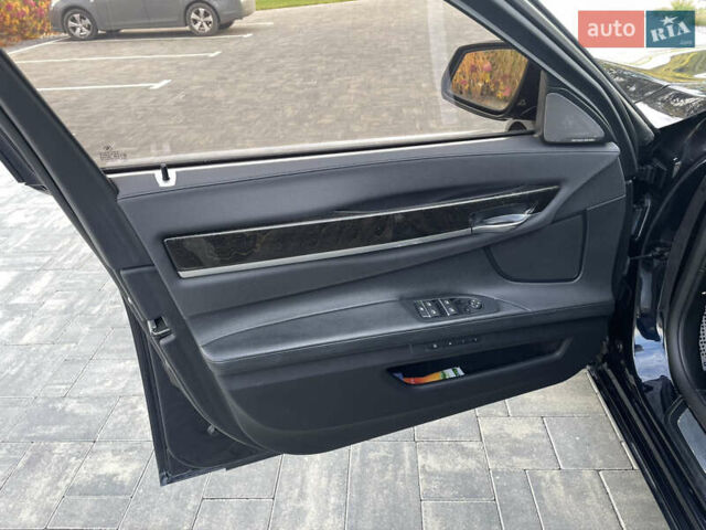 Синий БМВ 7 Серия, объемом двигателя 2.98 л и пробегом 190 тыс. км за 17800 $, фото 19 на Automoto.ua