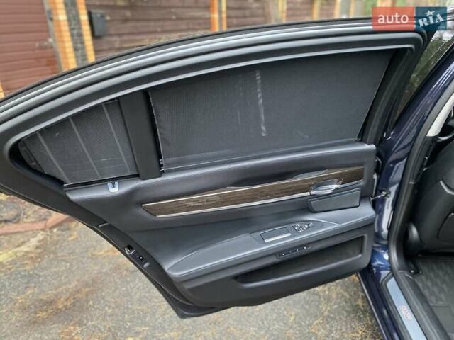 Синий БМВ 7 Серия, объемом двигателя 3 л и пробегом 227 тыс. км за 25555 $, фото 26 на Automoto.ua