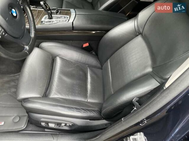 Синий БМВ 7 Серия, объемом двигателя 3 л и пробегом 227 тыс. км за 25555 $, фото 34 на Automoto.ua