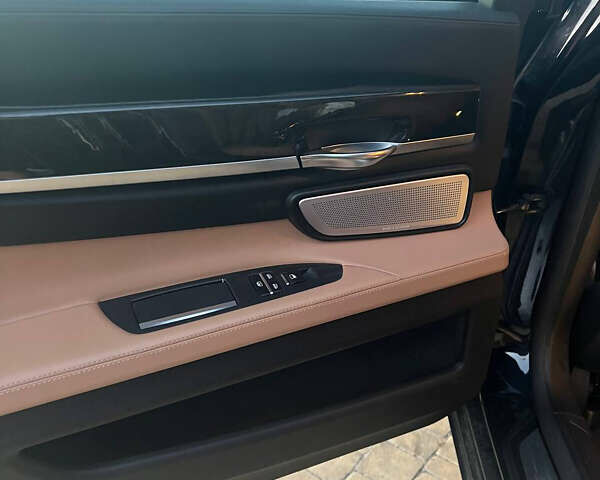 Синий БМВ 7 Серия, объемом двигателя 4.39 л и пробегом 108 тыс. км за 28800 $, фото 15 на Automoto.ua