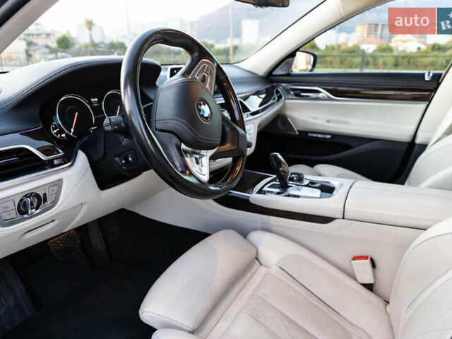 Синий БМВ 7 Серия, объемом двигателя 4.39 л и пробегом 51 тыс. км за 36000 $, фото 11 на Automoto.ua