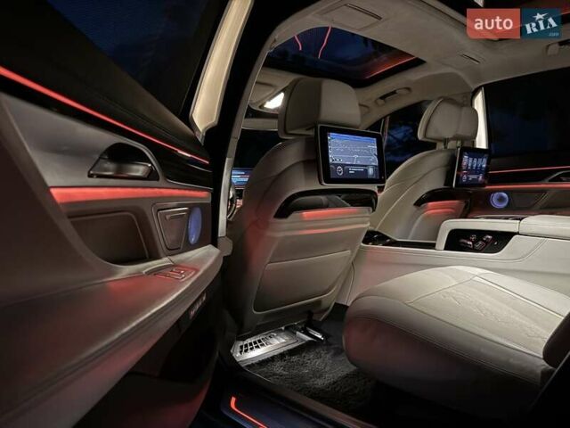 Синий БМВ 7 Серия, объемом двигателя 4.39 л и пробегом 57 тыс. км за 38900 $, фото 48 на Automoto.ua