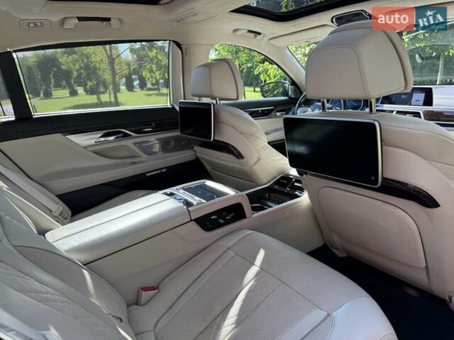 Синий БМВ 7 Серия, объемом двигателя 4.39 л и пробегом 57 тыс. км за 38900 $, фото 25 на Automoto.ua